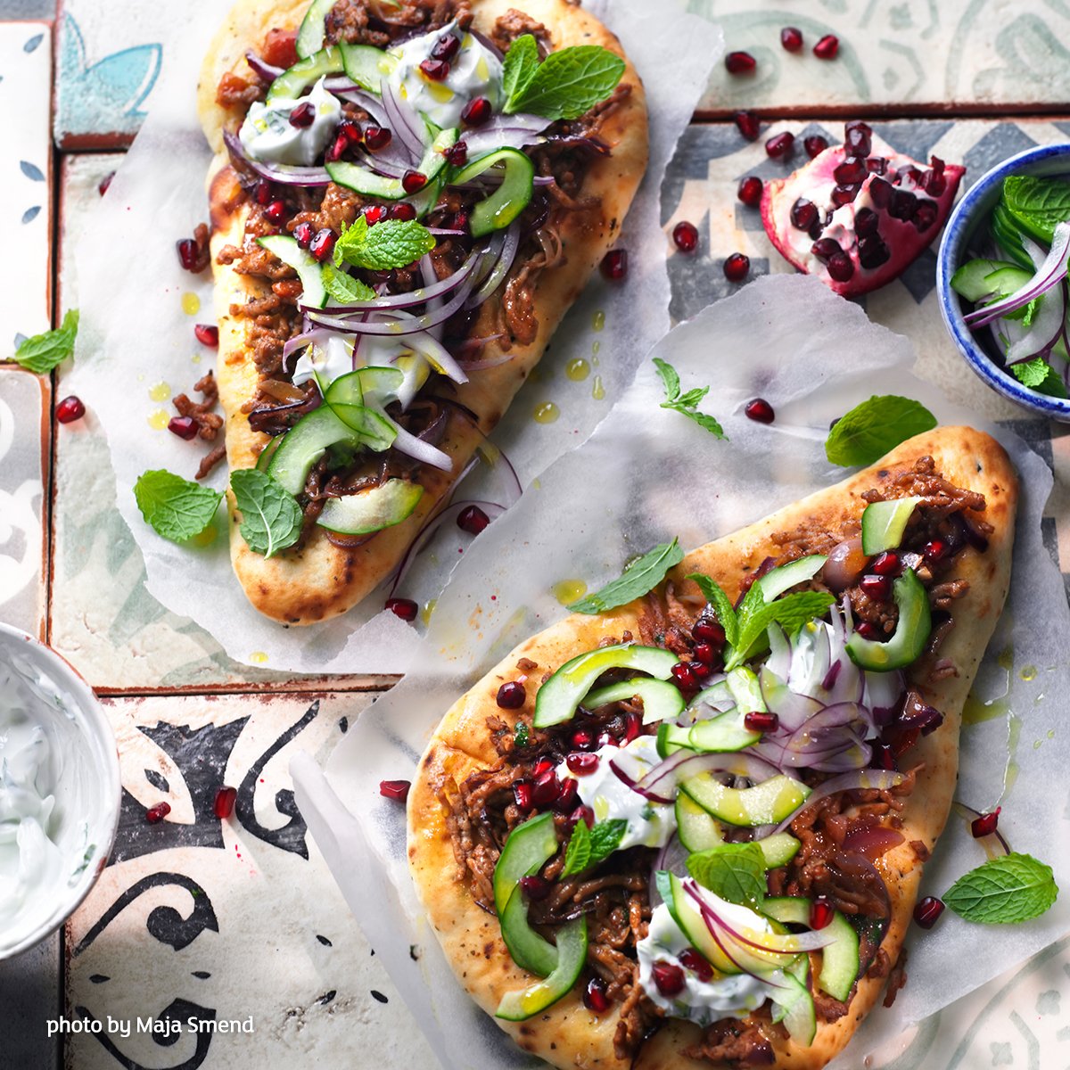 Turn naan breads into Turkish pizzas for a quick fix dinner. Get the <a href="/SainsburysMag/">sainsburysmag</a> RECIPE: bit.ly/28OFLh3