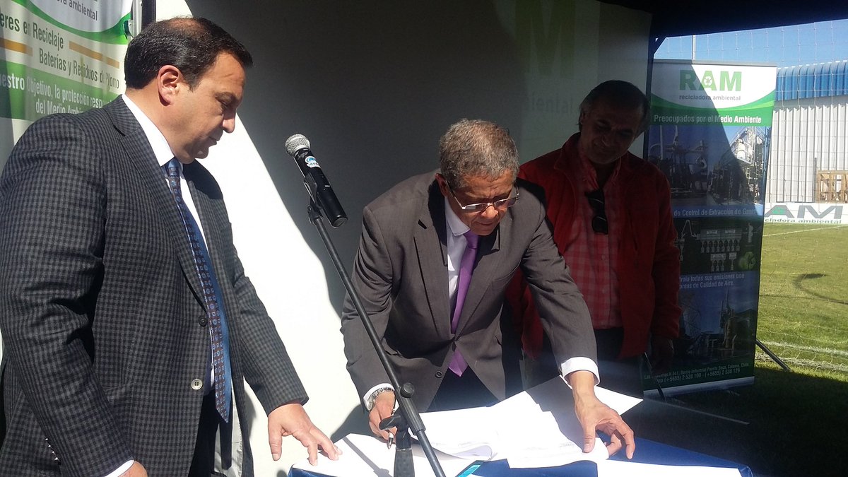 Firma convenio <a href="/CobreloaSADP/">Cobreloa S.A.D.P. </a> con empresa RAM Calama para patrocinar el club y sumar nuevos socios al club.