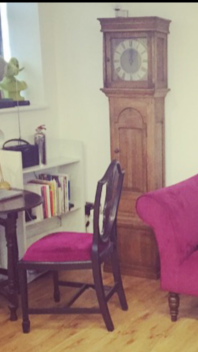 DesignFootnotes's tweet image. My #grandfatherclock made by my actual grandad Bilge - one of the loves of my life! #alovethatlasts @heals_furniture
