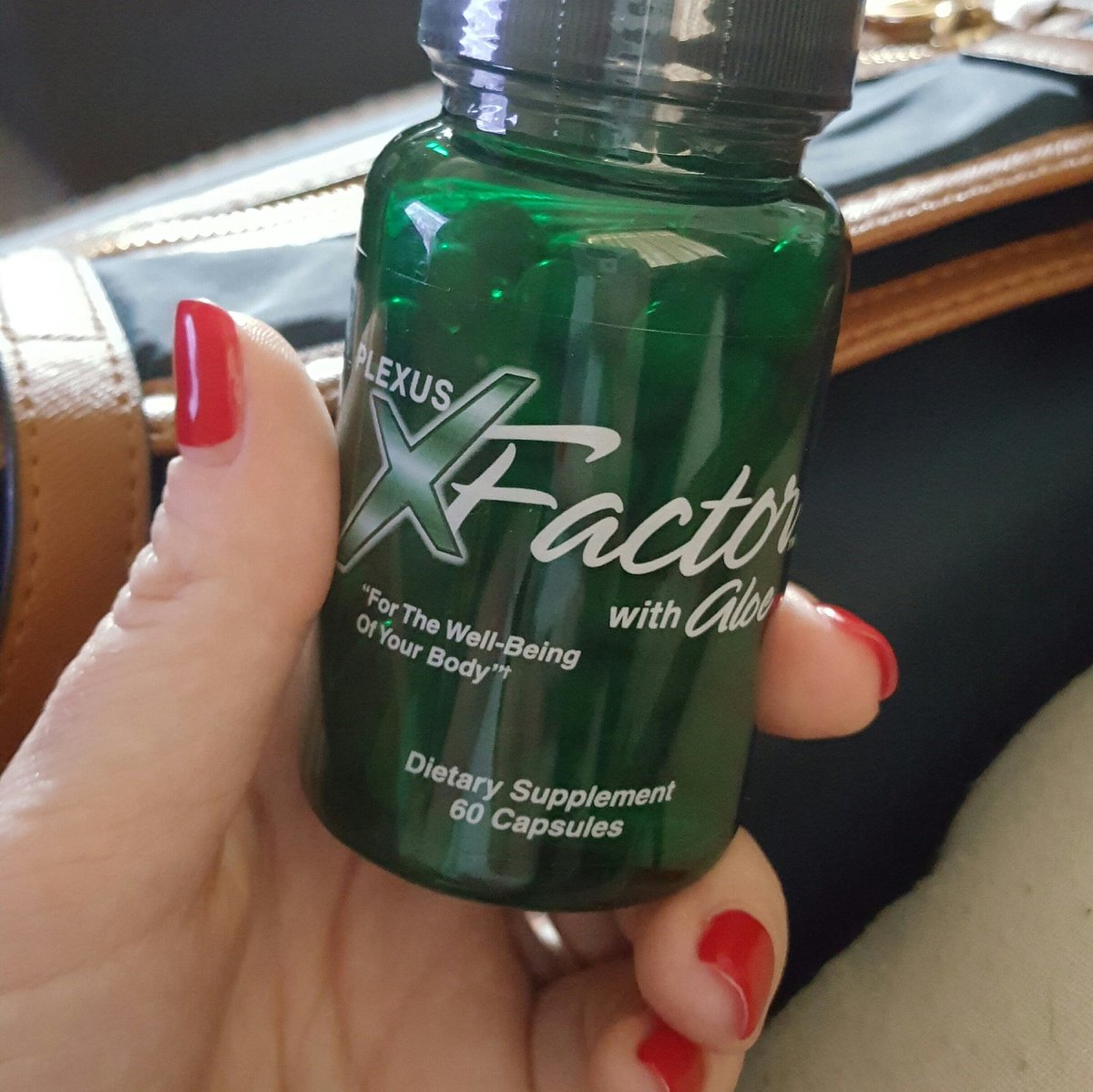kimsplexusteam's tweet photo. Love this stuff!!😍 makes my #hair grow fast!! #plexus #xfactor #hairgrowth #aloe #notadiet #lifestyle https://t.co/Zq364gs3WM