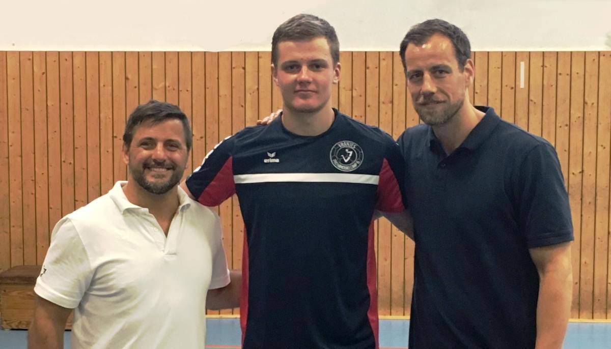 LVhandball tweet picture