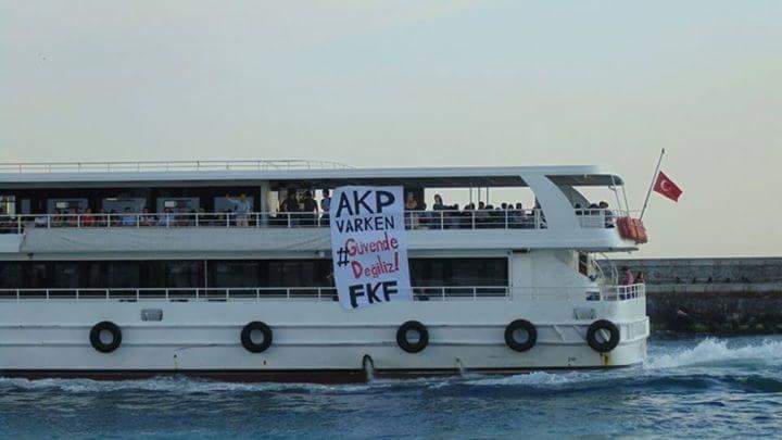 "AKP varken #GüvendeDeğiliz" pankartı