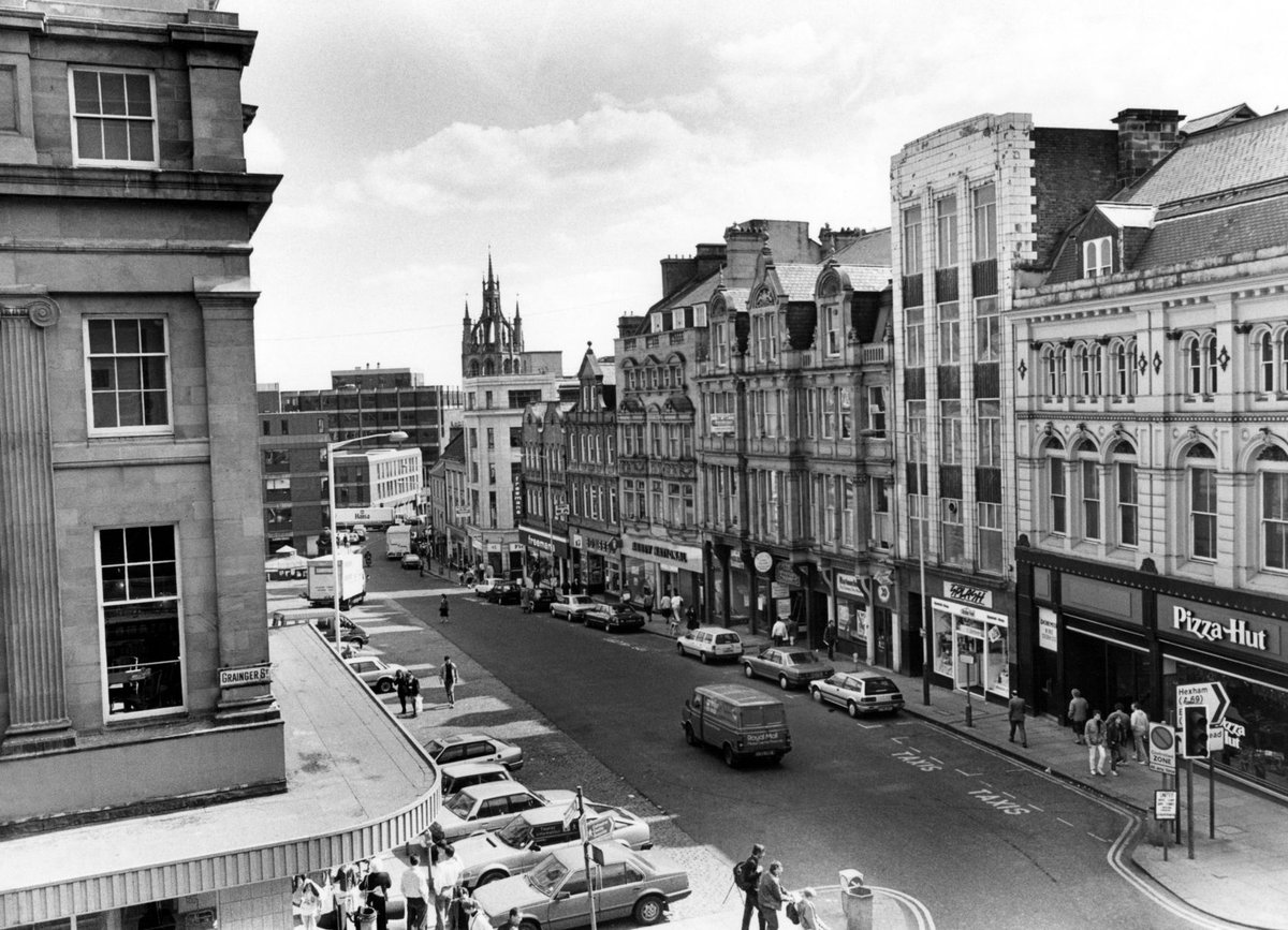 Jaspers_Ncl's tweet photo. #ThrowBackThursday to this great old photo of the Bigg Market in #Newcastle #NorthEastHour https://t.co/f4hE69eHnj
