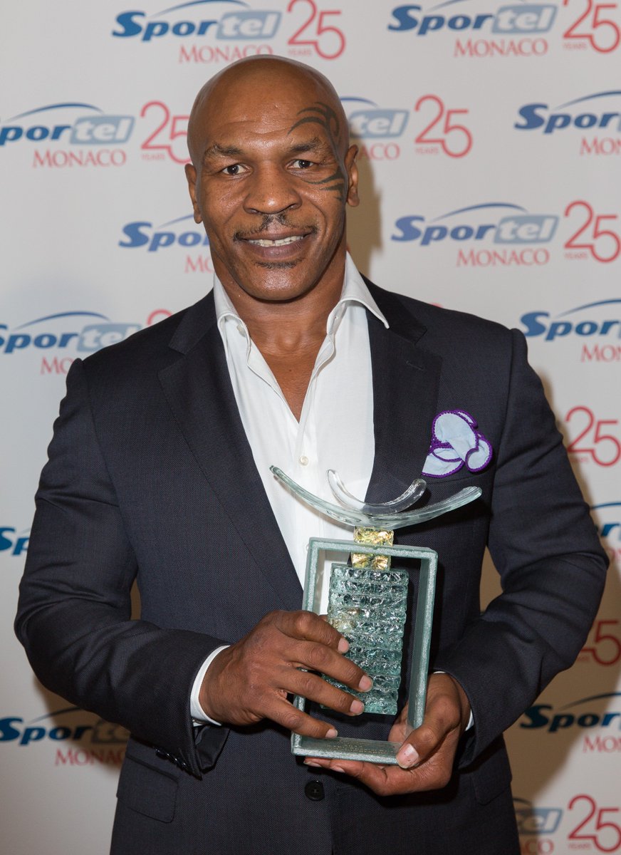 sportel_awards's tweet image. #HBD to #Iron @MikeTyson who received the #Sportel Special Prize for his autobiography Undisputed Truth #SPAW14 #TBT