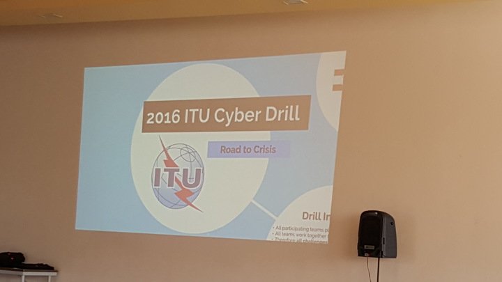 csieteco's tweet photo. Listos para competir en el #ITU #Cyberdrill 2016 por #Colombia ;) https://t.co/jNSN2KGUC0