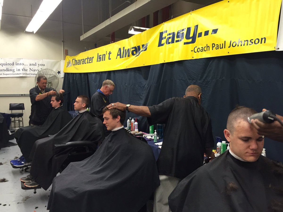 It's I-Day in Annapolis! Welcome to the <a href="/NavalAcademy/">U.S. Naval Academy</a> Class of 2020! #GoNavy #BeatArmy #InductionDay #usna2020