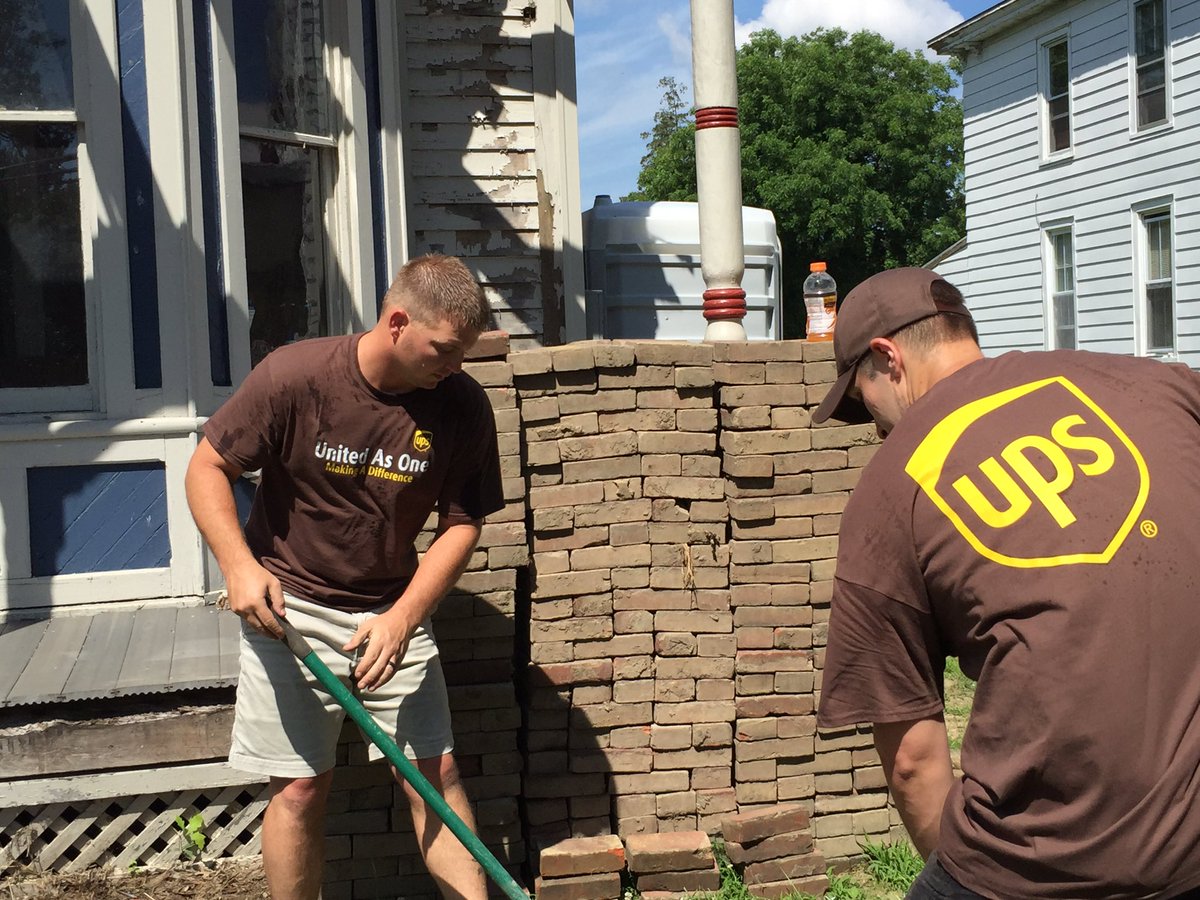 Great way to rehab Brian Conley #Veterans Resilience Center w/ @WarriorHWarrior by #recycling bricks. #OneGreenThing