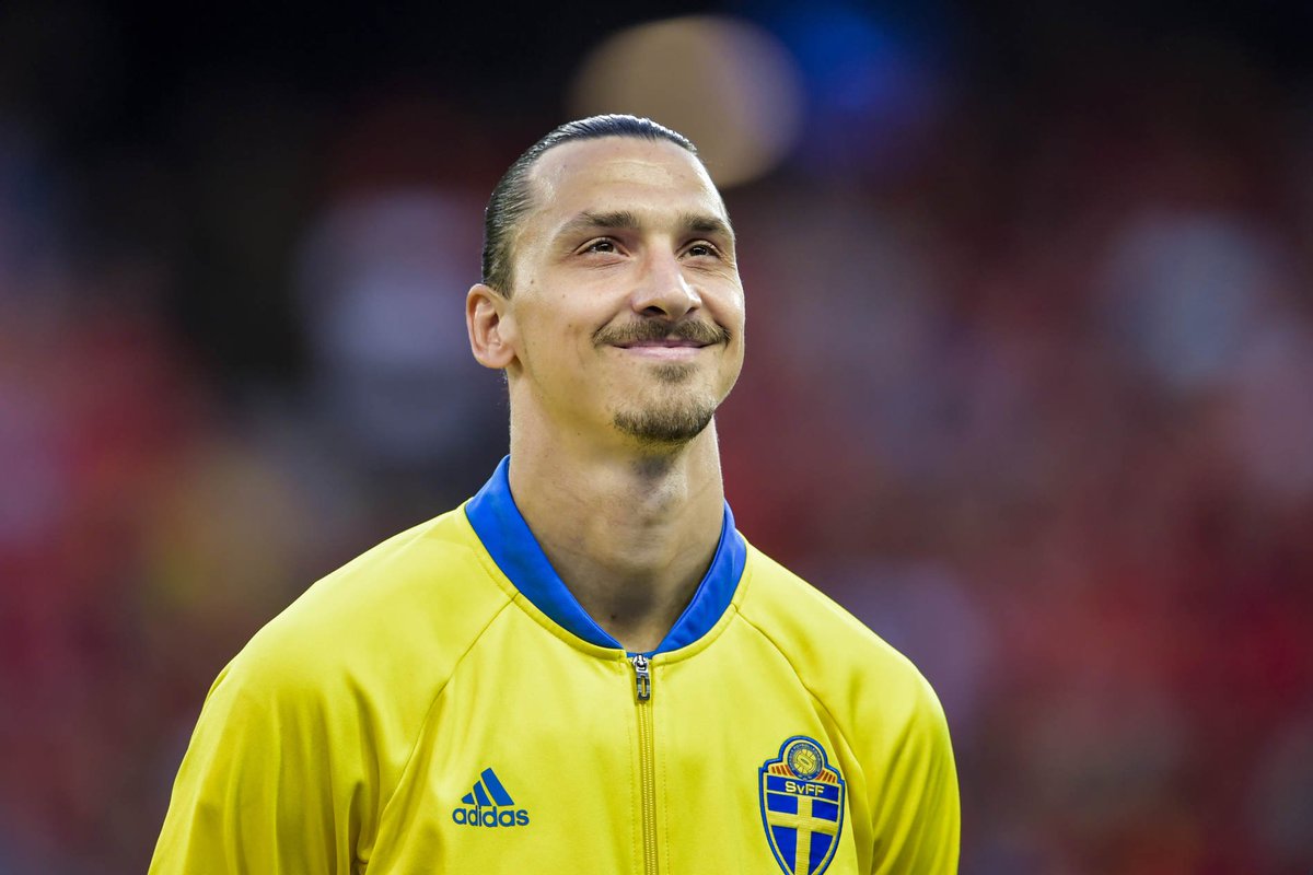 ftransfers's tweet photo. OFFICIELLT: Zlatan Ibrahimovic till Manchester United https://t.co/MbG0kAvGql https://t.co/rN0y4fM5sn