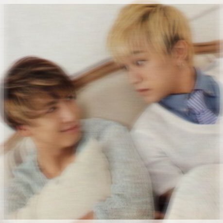 R_0818_'s tweet photo. 何時も  有難う

誕生日おめでとう   ´ ³`)ﾉ ～♡

大好きです

これからも   よろしく   ！ https://t.co/ejwwlqlg2x