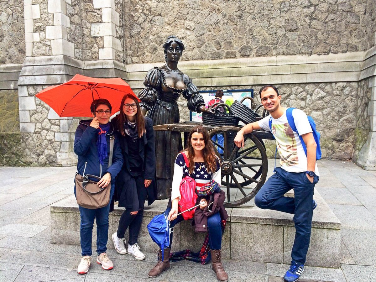 Delfinschool's tweet photo. The Delfin #Dublin #walkingtours #delfinlife🐬 #delfinlearning🐬 https://t.co/pD407wHeHC