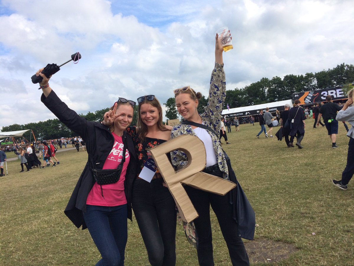 TibbeSmith's tweet photo. #RightsInFashion.
#rf16 #rfequality #fightinequality #cleanclothescampaign #demandbetterfashion at Roskilde Festival https://t.co/Mai3l8GiBx