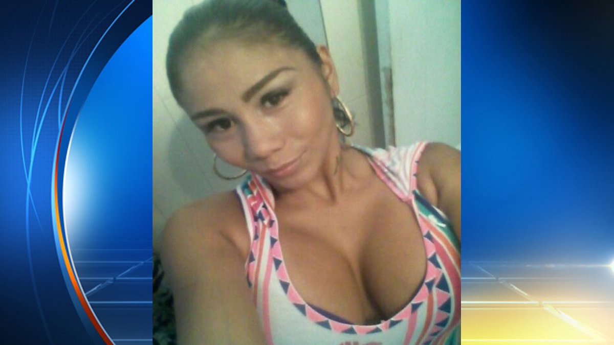 #BREAKING @MiamiPD looking for possible abduction victim who said she was in danger bit.ly/297MaKH?utm_me… https://t.co/yWJL8QDo4C