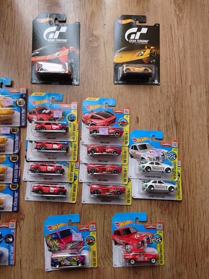 HotWheelsHobby's tweet photo. So... Got another hoard of #Hotwheels today #Granturismo 7/8 #THunt #Beatles #BMW #Snoopy #Art #Honda #Ford https://t.co/e6HzFKjfu4
