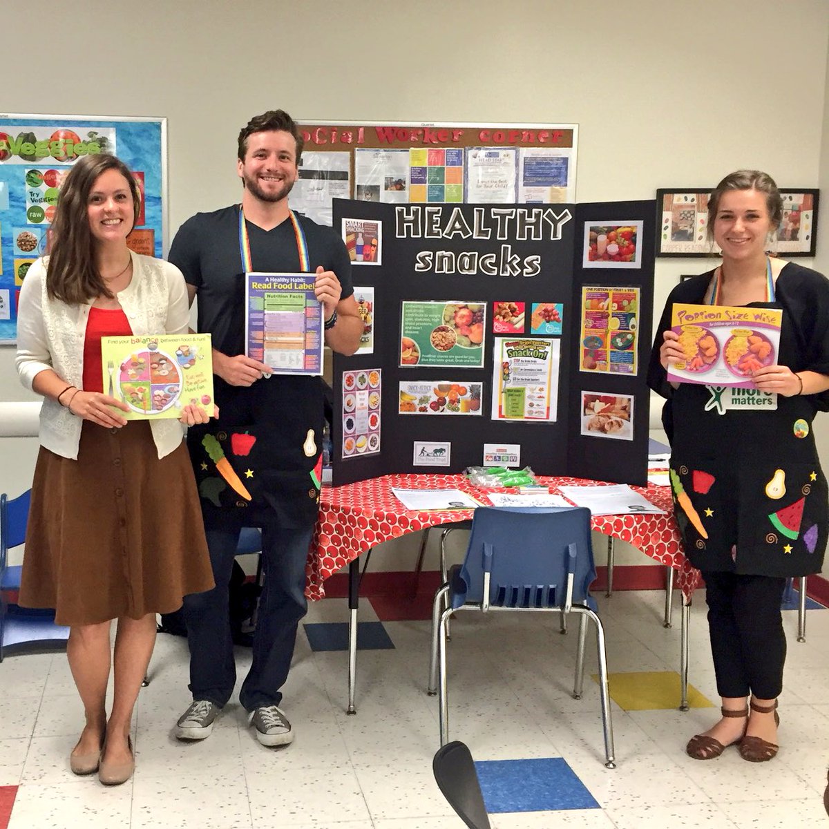 HYPEPHILLY's tweet photo. At #CooperPediatrics talking all about healthy snacking! 🍴🍎🍏 https://t.co/70g1H9eGcr