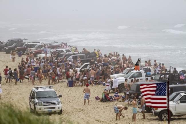 Excited 4  #Nantucket #4th of July had fun  last year tahnks <a href="/TownofNantucket/">Town of Nantucket</a>  4 the beach party
