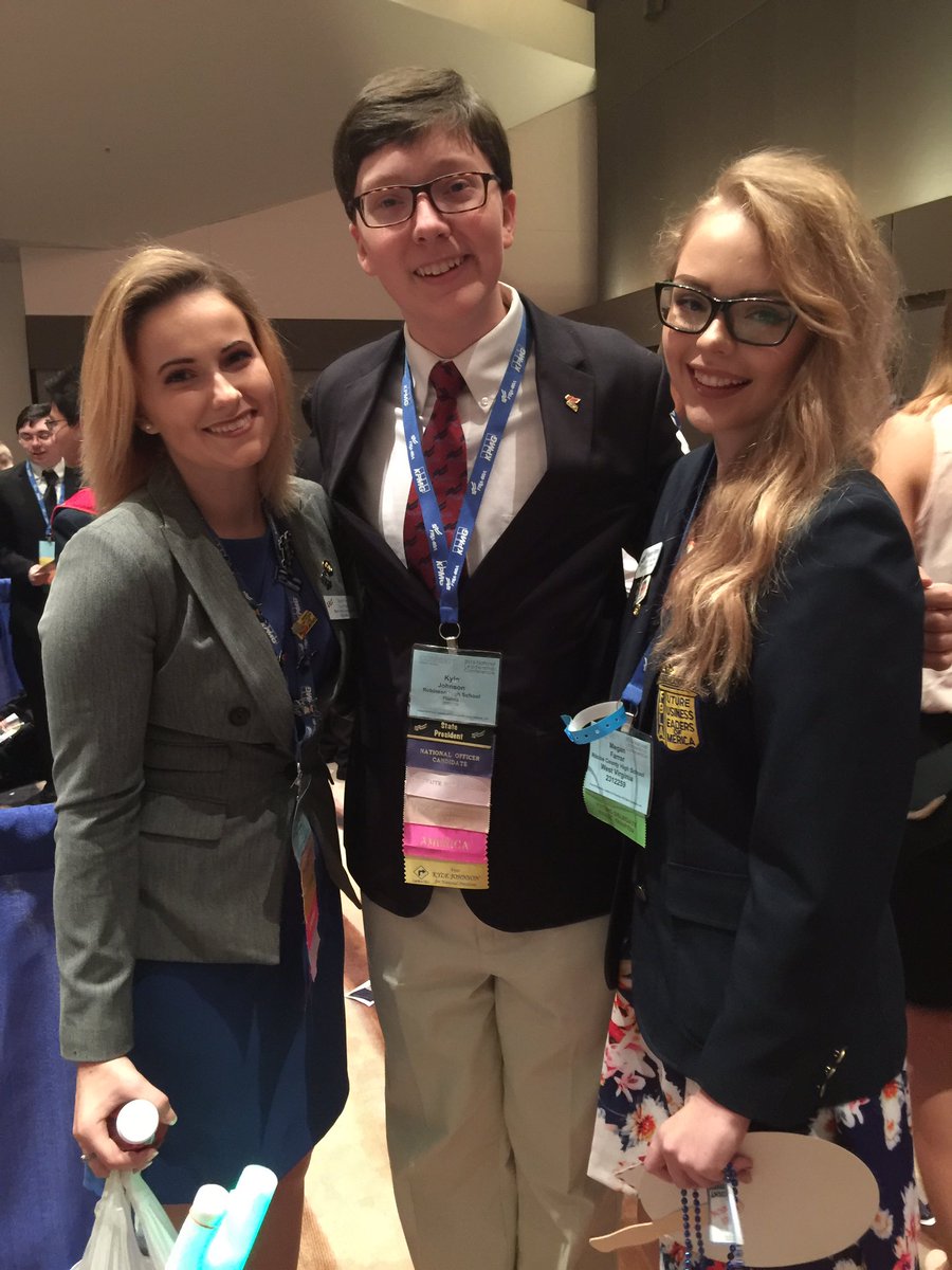 VoteKyleFBLA's tweet image. Loved meeting some state officers #steptotherightFBLA #NLC16FBLA