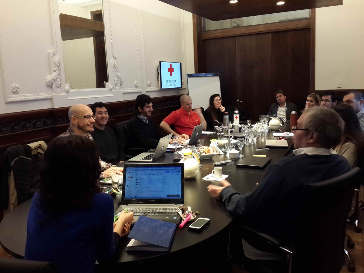 iLabLatAm's tweet photo. Junto a el equipo de @CruzRojaArg y @CableFibertel diseñando soluciones para mejorar la respuesta ante emergencias https://t.co/RYGvbRjXZO