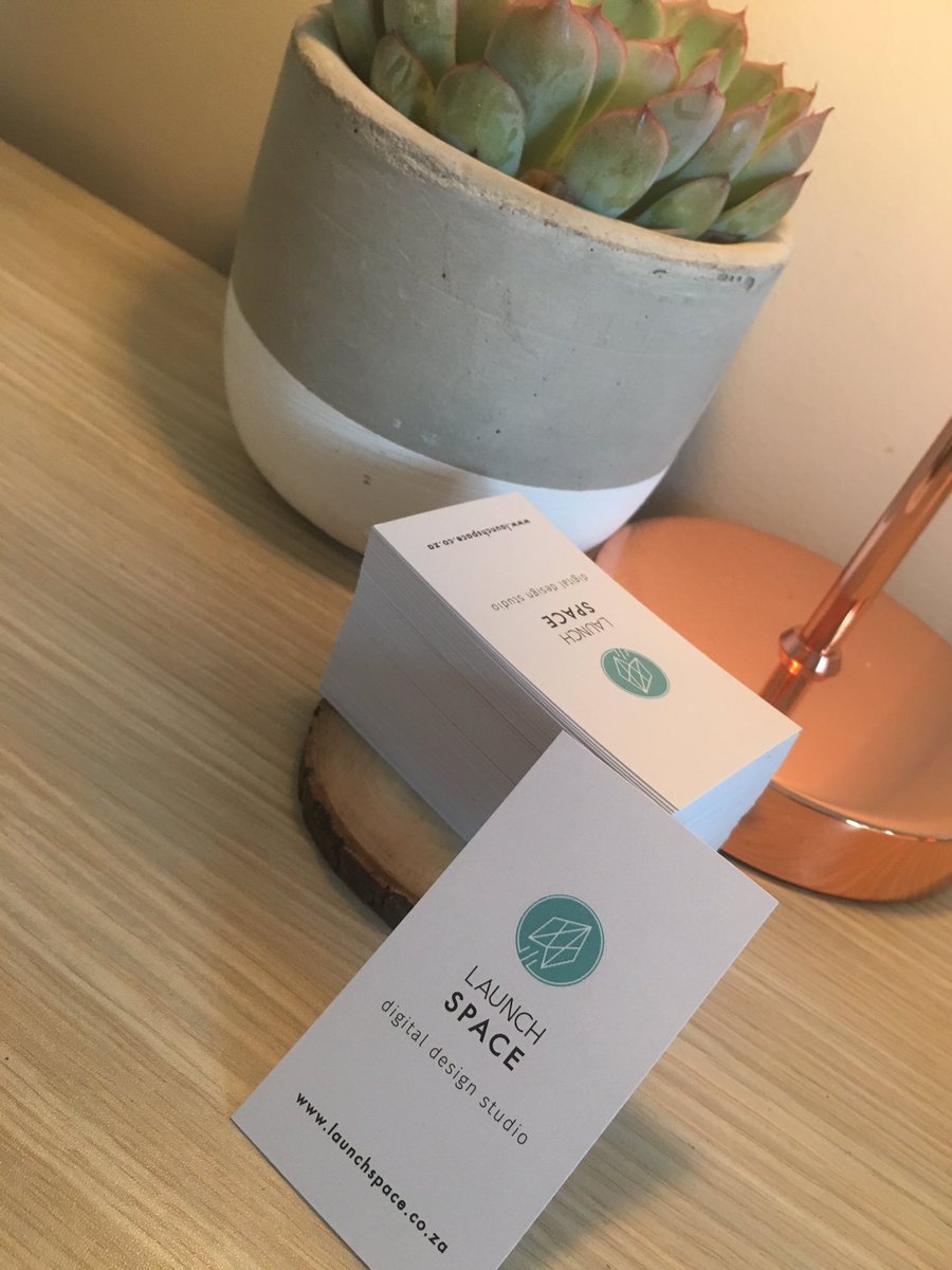 launch_space's tweet image. #minimal #businesscard #design