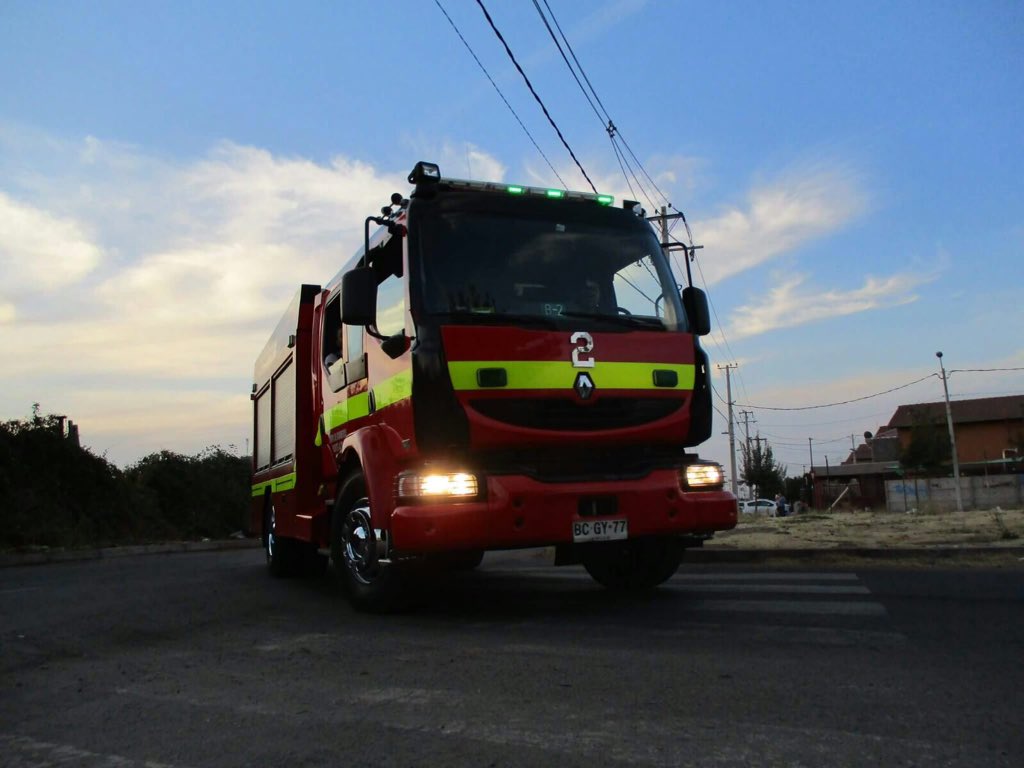 2daCBPA's tweet photo. FELIZ DIA DEL BOMBERO, les deseamos a todos los Chicos Buenos de Chile. En especial al CBPA y a su Segunda Cia. https://t.co/iTaeD2gErp