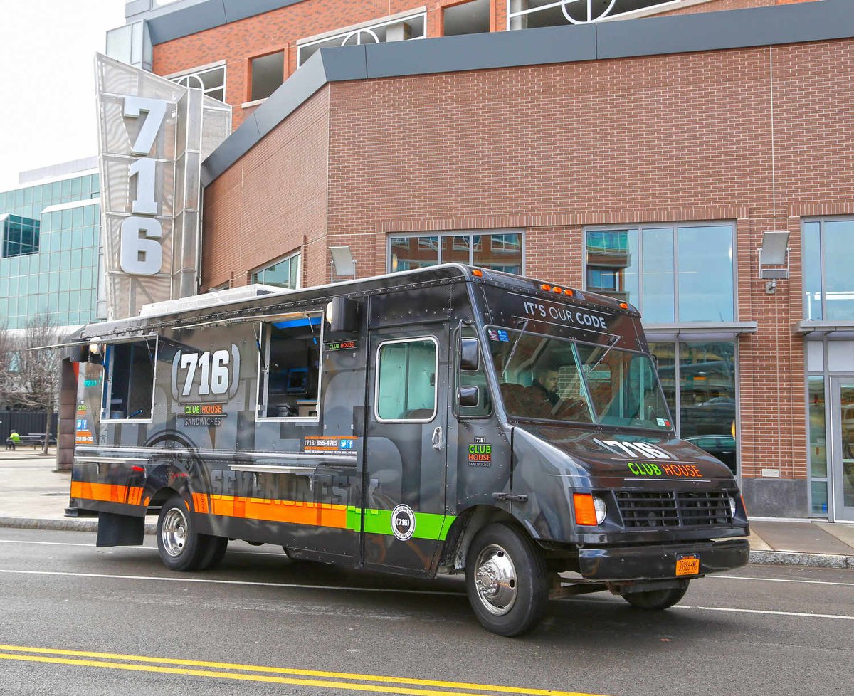 716ClubHouse's tweet photo. It's feeding time!

LUNCH
11:30am-1:30pm
Quinlan
385 N French Rd, Buffalo 14228 https://t.co/4OHR2sjPWO