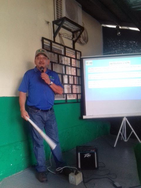 HDJuanSerrano's tweet photo. Acto protocolar en Río Sereno "Liberación de la variedad de frijol poroto IDIAP NUA 336 tipo Chileno" https://t.co/1CpsrYalSB
