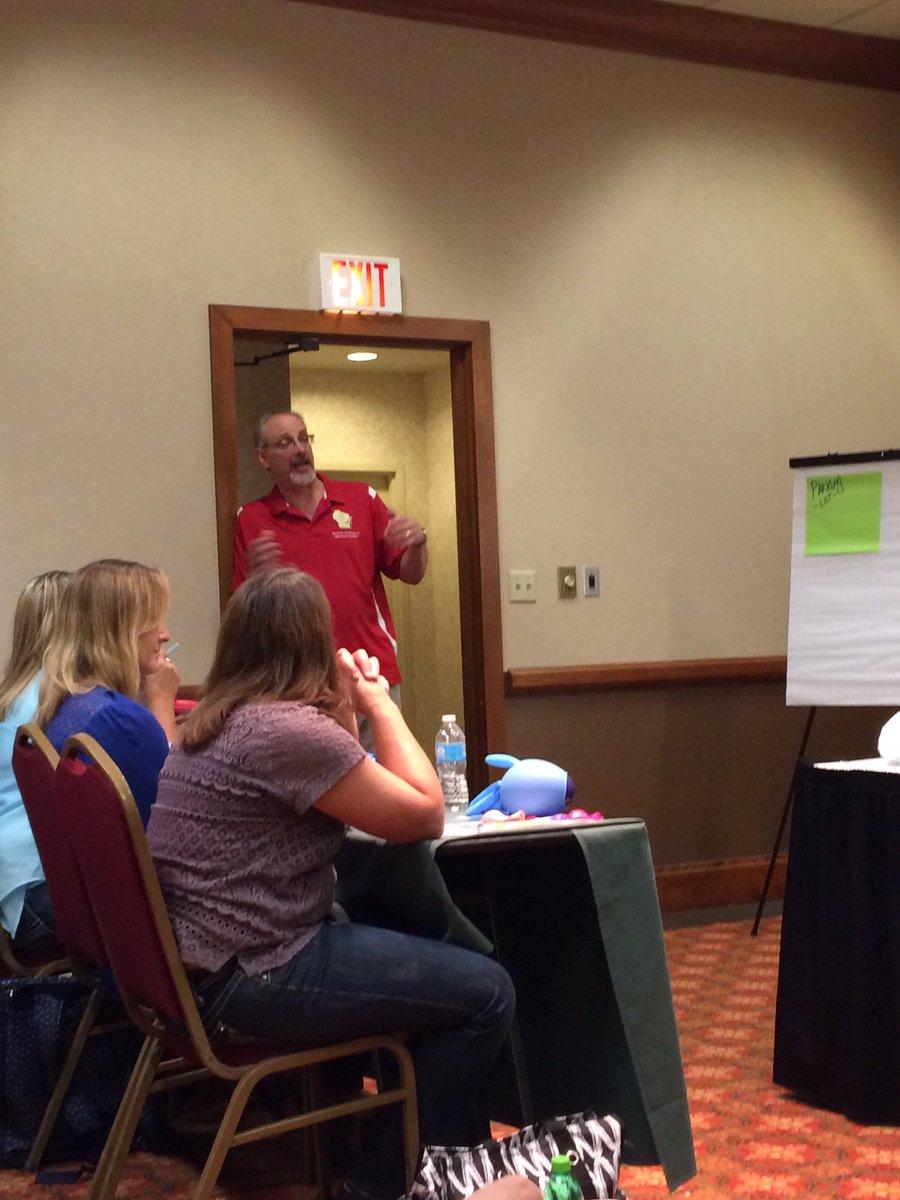 mishicotag's tweet photo. Learning from the expert ninjas #agedu #teachag new #teach #techniques and sharing our story #WAAEPDC love this #fam https://t.co/Wu1DeeWk6m
