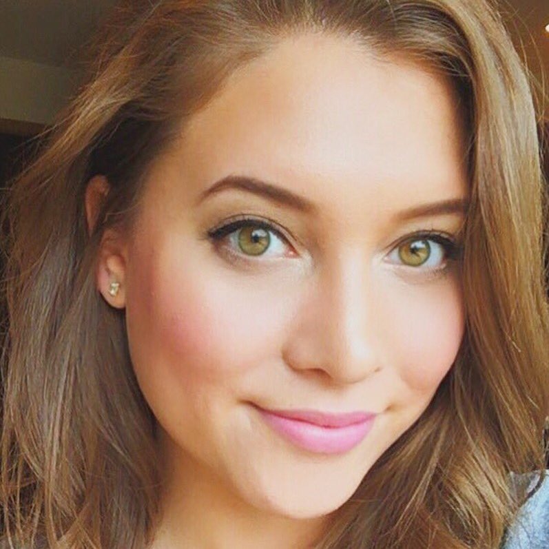 HardCandyLife's tweet photo. ๐ Look #freshfaced & pretend you're #makeupfree.
#HCSummer16 #musthaves #hardcandylife
๐ธ by @thewineowl https://t.co/ocRJP6sZI7