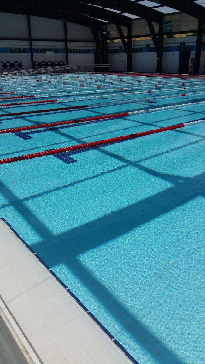 IMDSevilla's tweet photo. Baño recreativo en las piscinas Alcosa, Torreblanca, Rochelambert y Tiro de Línea desde 1/7 https://t.co/sxyHo4g8ob https://t.co/M04XpztN6B