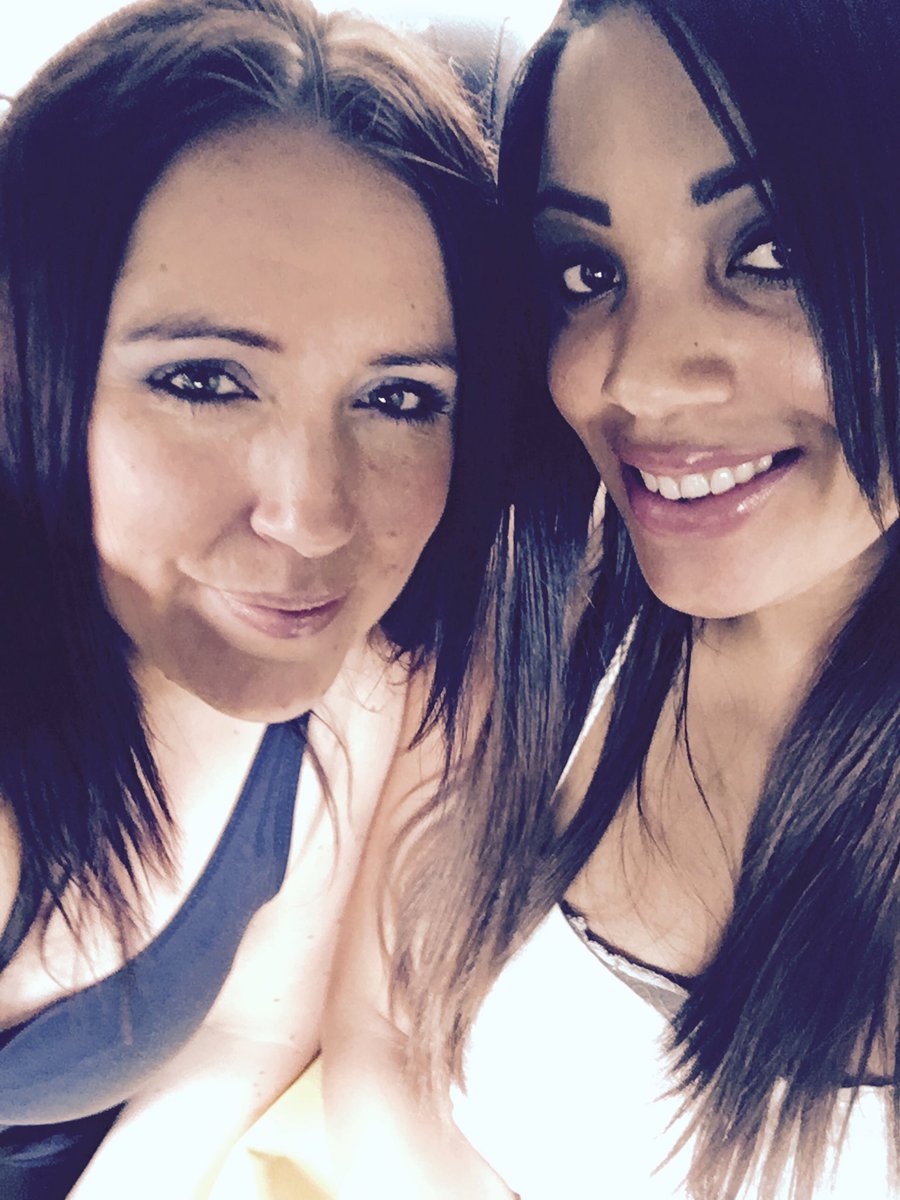katyjane12's tweet photo. On route to @CollieBuddz with my love @carlisa84 👯🍷🍸 https://t.co/SEv6J8rDAP