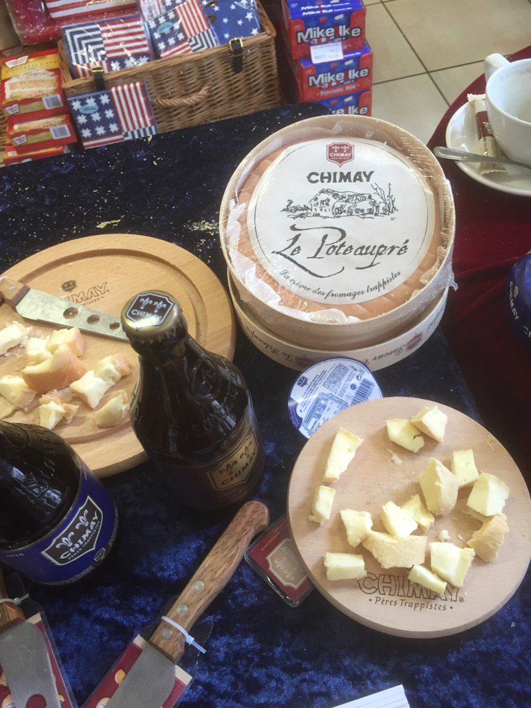 LondonCheeseFan's tweet photo. Poteaupre. Goes well with Chimay beer. https://t.co/zWAXgizP2Y