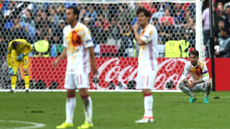 masoom__khan's tweet photo. Spain Not In Euro! 😧 😢
Should I Watch Euro Quarter Finals Now 😕
#EURO2016 #Spain https://t.co/HQXqfK84vS