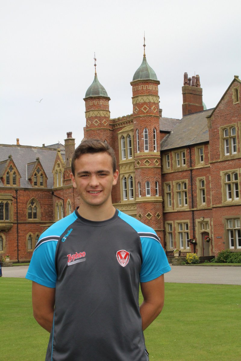 Congratulations to Y11 student Joe Sharratt on his 2-year contract with <a href="/StHelensRLFC/">St Helens RLFC</a> Under 19s Team #Rugby #Talent