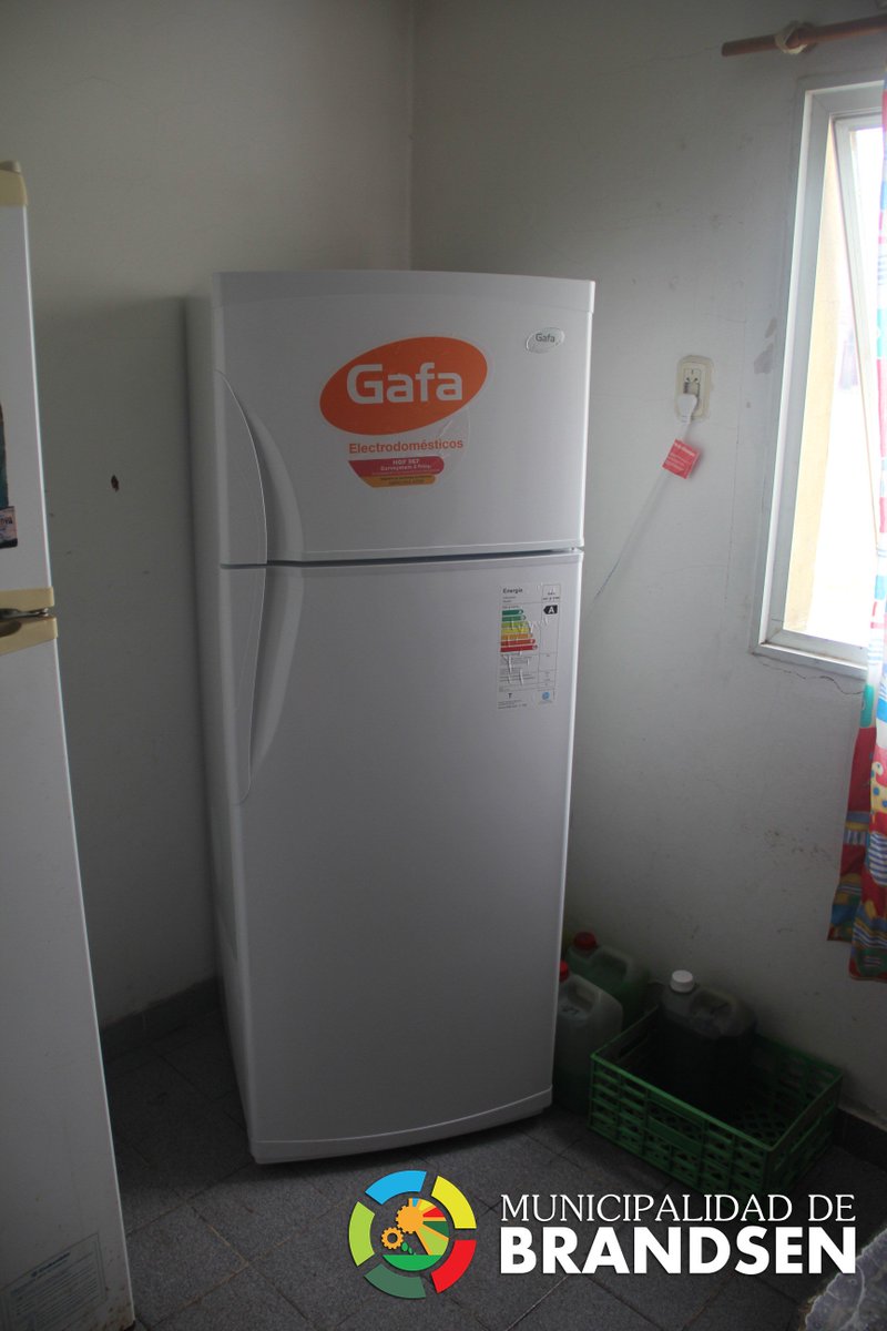 LOS CHICOS DEL CAI LOS PINOS TIENEN NUEVA HELADERA Y CALEFACTOR
facebook.com/media/set/?set…