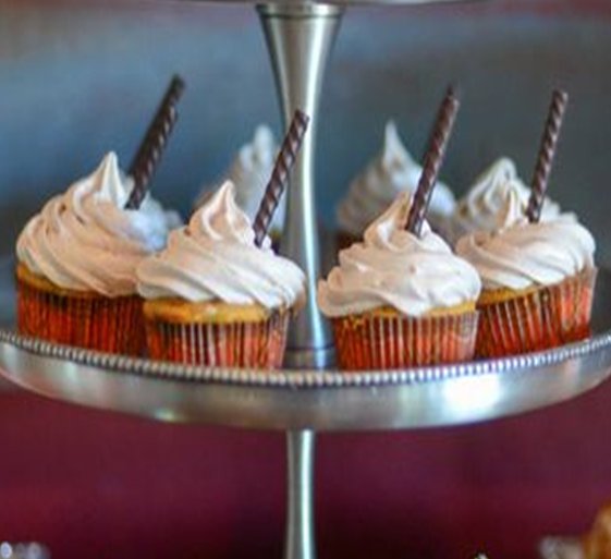 OvationByFrey's tweet image. Happy #SocialMediaDay Twitter! Follow us to stay up to date on the most irresistable chocolate brand around!