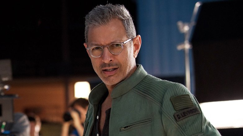 OpticalShopIre's tweet image. Model Mitch in smokey grey worn by Jeff Goldblum in Independence Day : Resurgence - Now available in store.