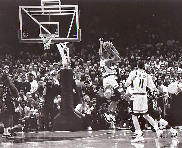Reporter_Savino's tweet photo. @Chris_Grosse This should be the pose for the #bobblechuck https://t.co/1TEpPeTVse