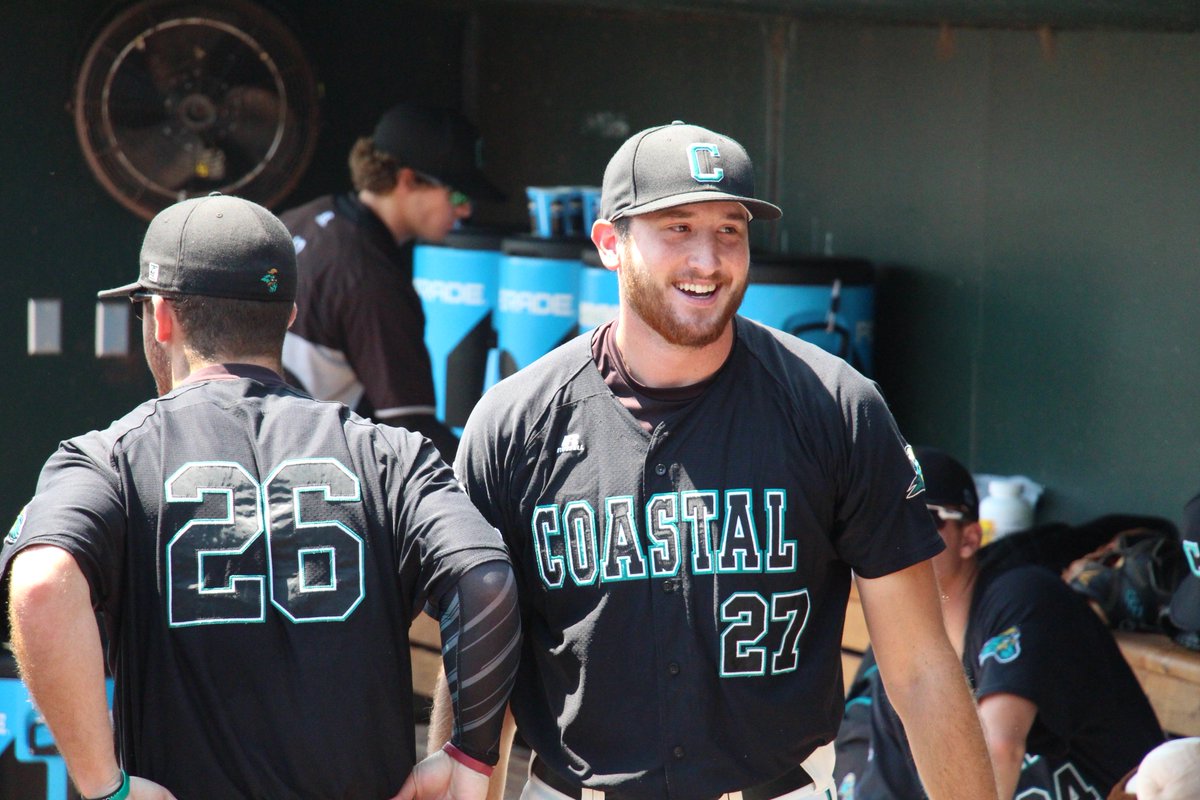 CoastalBaseball's tweet photo. "We're just trying to have fun playing a game we love with our best friends."

#CCUinOMAHA https://t.co/aHQWZ5uVwG
