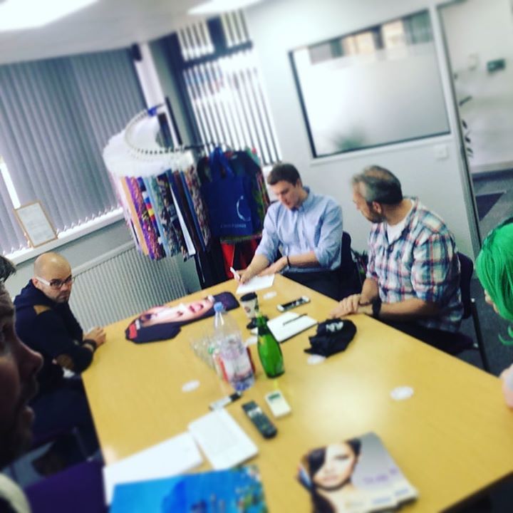 wildbangarang's tweet photo. Today we have mainly been learning about printers and heatpresses :) #excitingtimes #wildb… https://t.co/cduRkIauzL https://t.co/sNfhkRlBXV