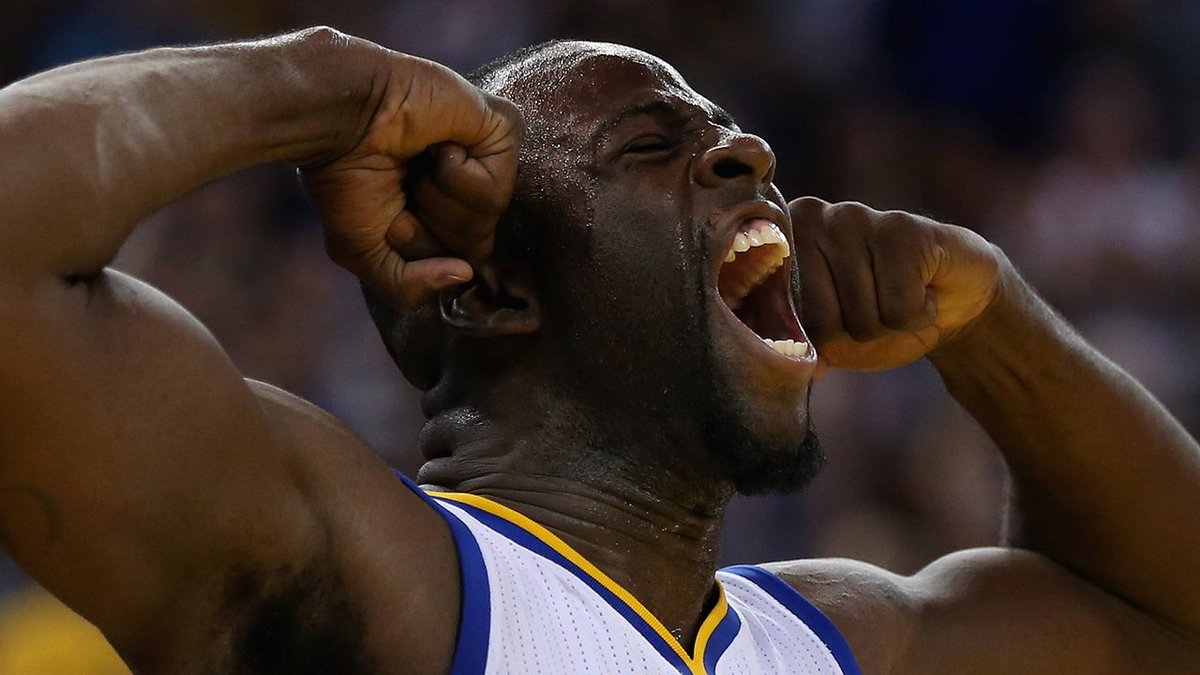 warriors's tweet image. Looking back at some of the best photos of a historic 2015-16 season » on.nba.com/293QTYB #TBT