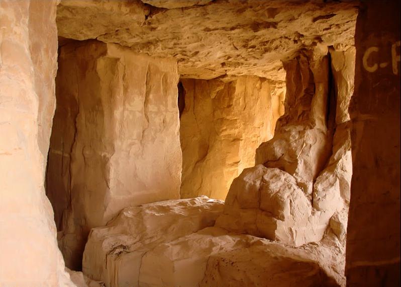 '@Iraqesque: The Altar Caves 400+ man carved caves 30Km SW of Karbala. Dug & inhabited about 300-1300 BC #iraqesque '