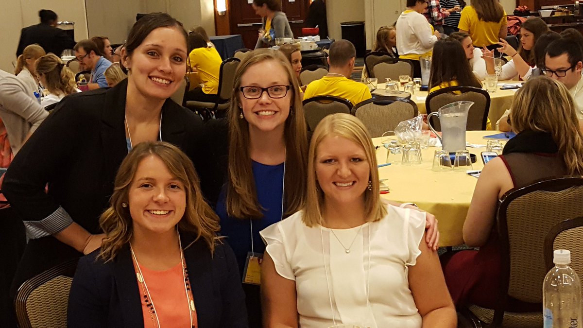 MrsAllen0829's tweet photo. Enjoying the #neaslc16 with our incoming e-board for #ieasp https://t.co/rZOKzMCrbv