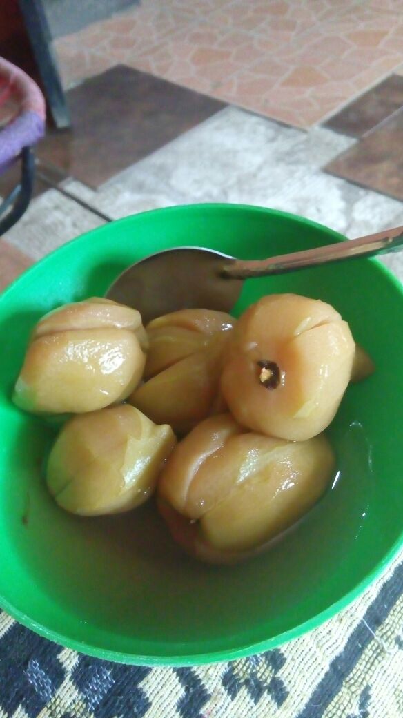 tioyayi's tweet photo. Duraznos en almibar... Y alguien k no m invito https://t.co/sgm8zr4SL0