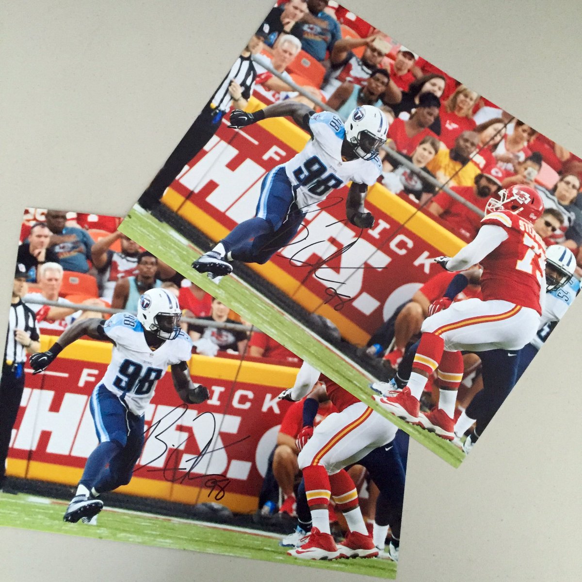 In honor of #SocialMediaDay, <a href="/rak98/">Brian Orakpo</a> signed these photos for a couple of our followers.

Retweet if you want one.