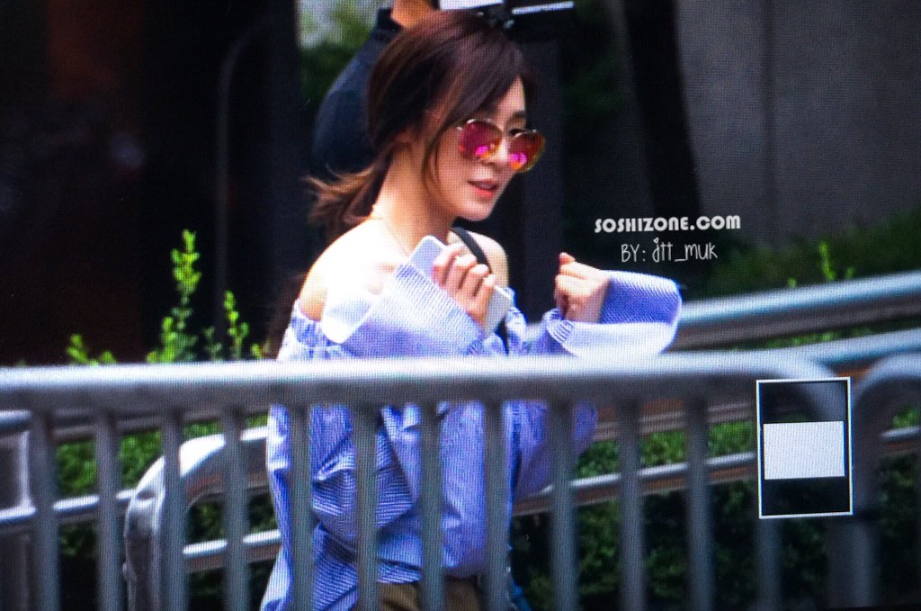 [PIC][01-07-2016]Tiffany xuất hiện tại tòa nhà KBS để quảng bá cho "SHUT UP" CmO0oihUcAAbj0W