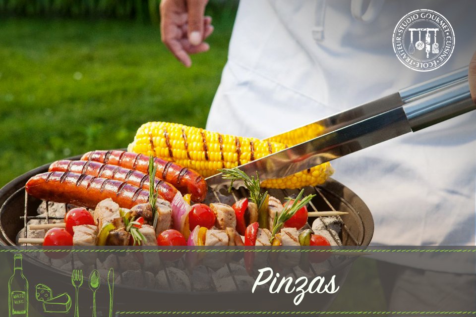 studio_gourmet's tweet photo. #BásicosDeLaCocina Unas pinzas serán tu mejor aliado para evitar quemaduras con el aceite. https://t.co/6DwZfQ9fA2