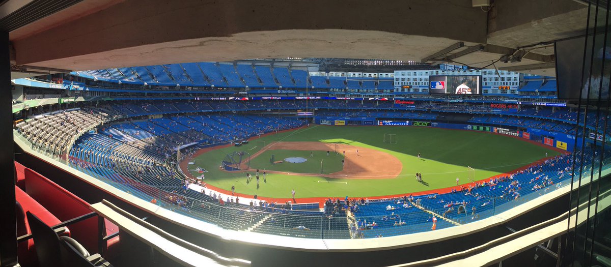 rbubus's tweet photo. #Jays game #LetsGoBlueJays #GEBox https://t.co/jRsfKuzWTu