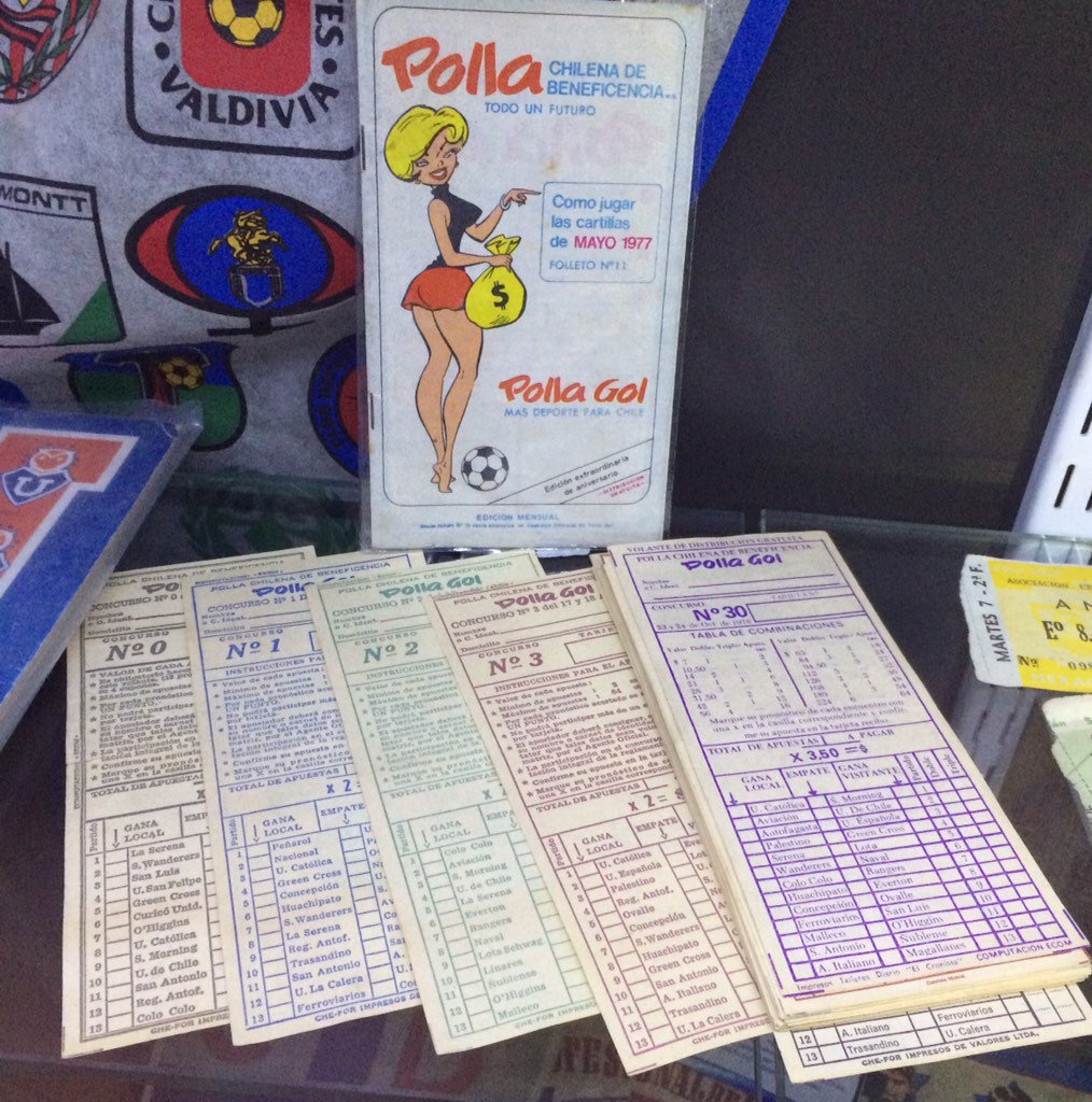 mitfumu's tweet photo. Eran trece puntos que cambiaban la vida. Los 30 primeros volantes de Polla Gol están en museo. Cartillas de 1976 https://t.co/KwIkOhmIBS