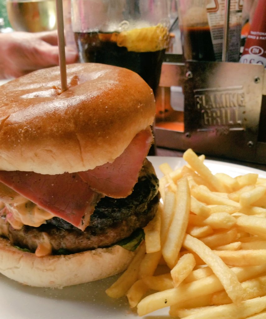 barn12t6's tweet photo. @burger_klub from the flaming grill. This will be the first of many. Gonna try the burger challenge next https://t.co/ugLNZbfLBU
