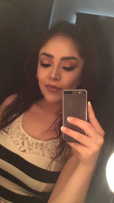 In love with my makeup today☺️💄 https://t.co/Zl9UIadUBV