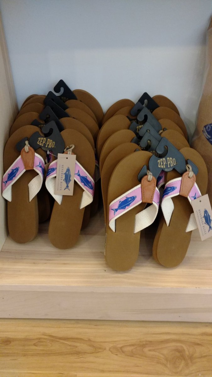 PortsmouthMB's tweet photo. Women's sandals are here. #Portsmouth https://t.co/pk5fBd4MlJ